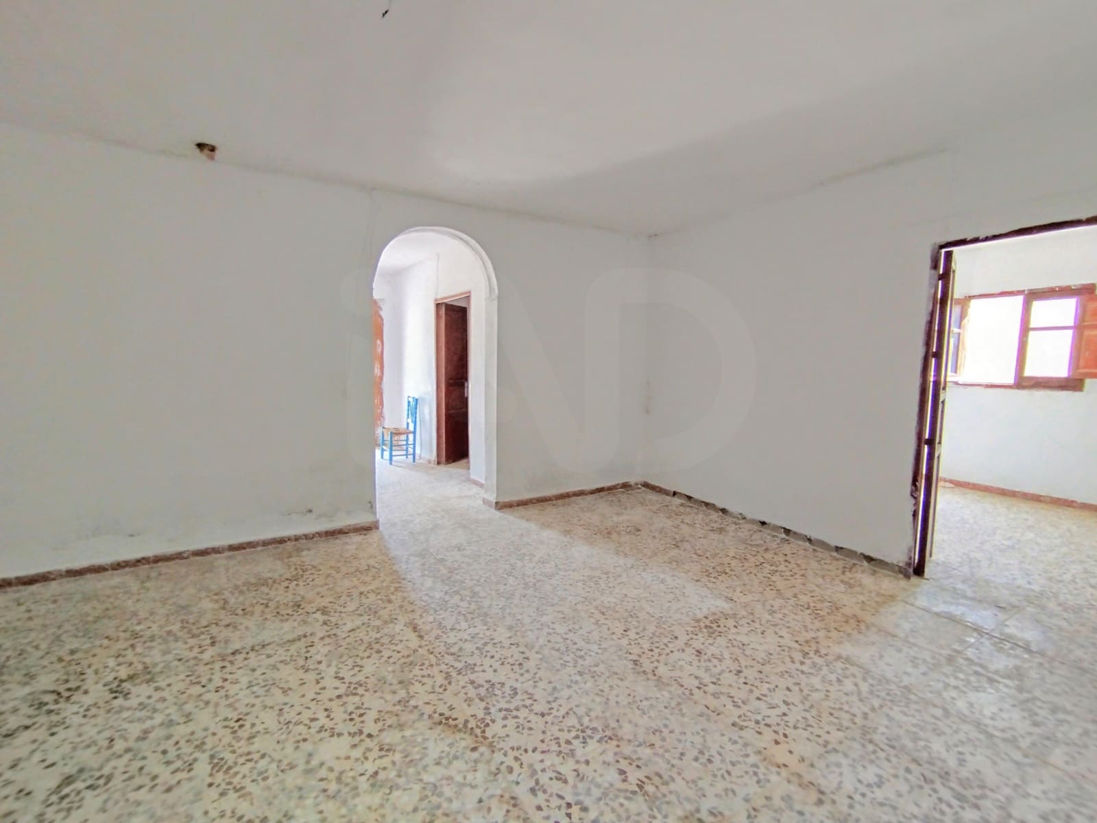 4 soverom Hus til salgs i Almeria by med svømmebasseng - € 46 000 (Ref: 9988946)