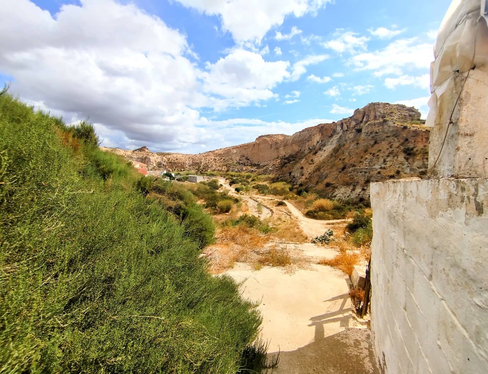 4 soverom Hus til salgs i Almeria by med svømmebasseng - € 46 000 (Ref: 9988946)