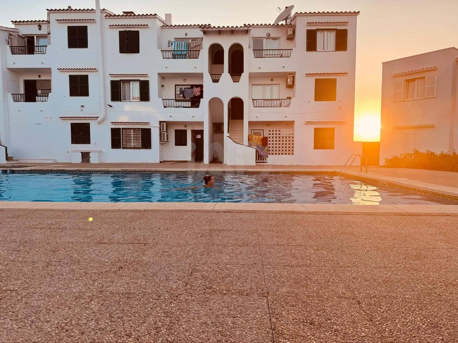 2 soveværelse Lejlighed til salg i Cala'n Porter med swimmingpool - € 336.000 (Ref: 9988948)