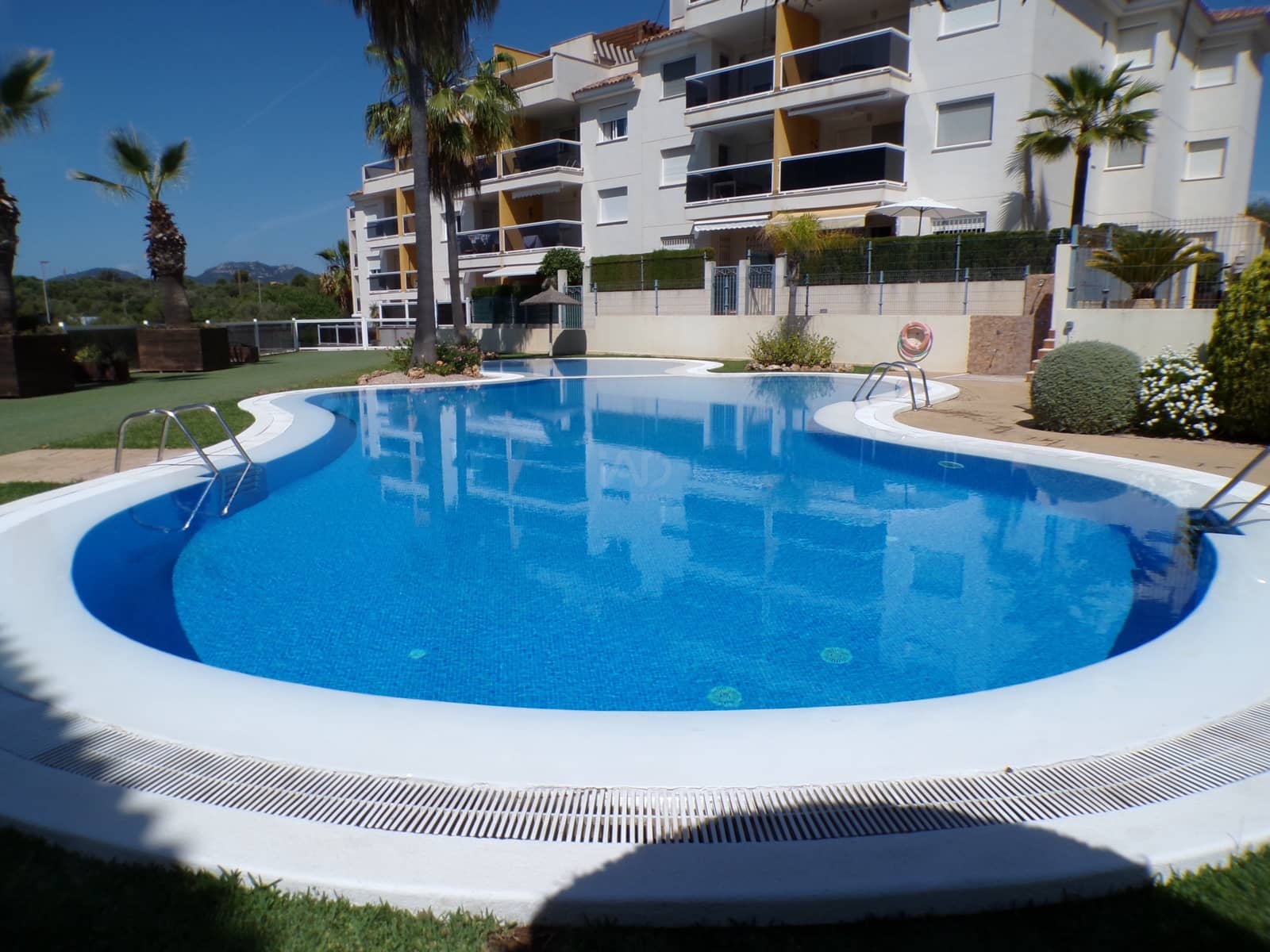 2 soverom Leilighet til salgs i Calas de Mallorca med svømmebasseng - € 355 000 (Ref: 9988949)