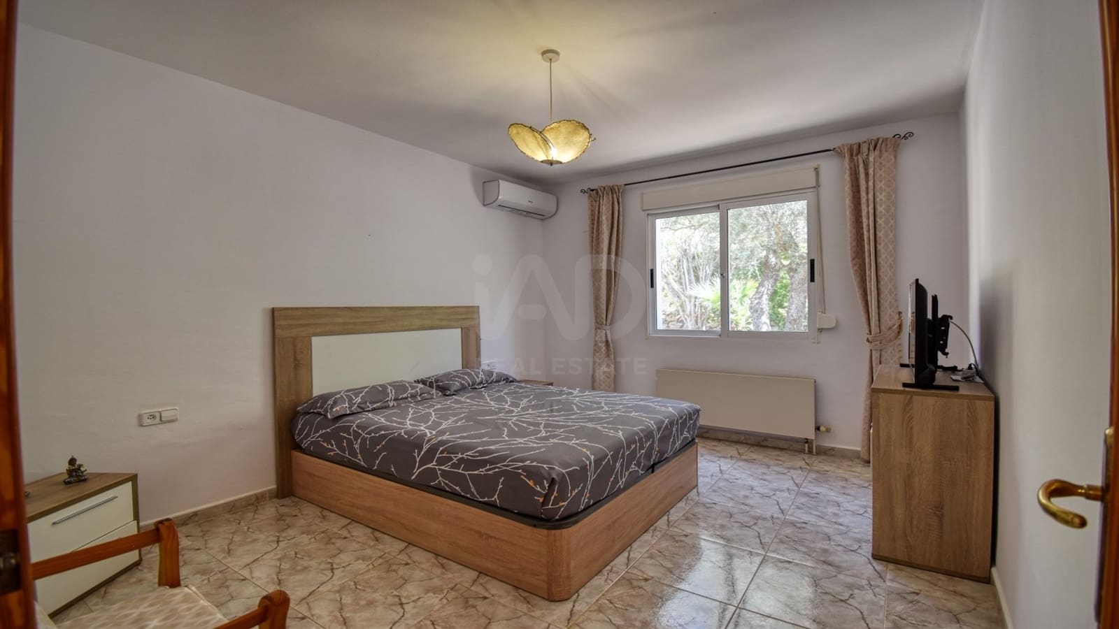 4 soverom Villa til salgs i Pedreguer med svømmebasseng garasje - € 875 000 (Ref: 9988951)
