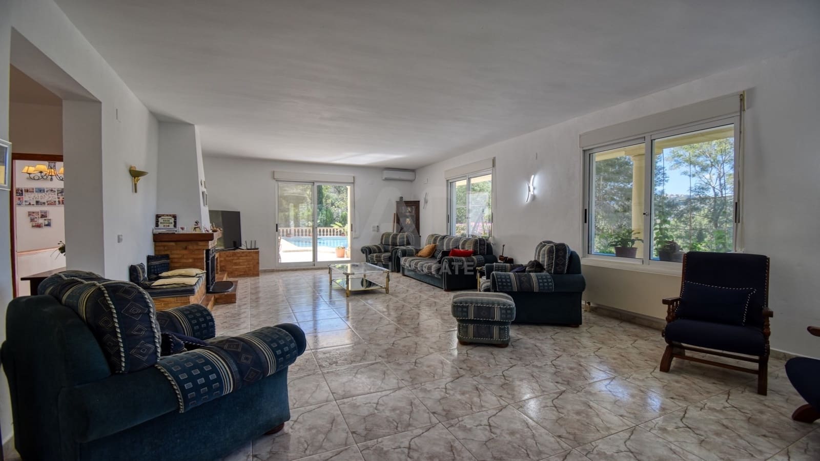 4 soverom Villa til salgs i Pedreguer med svømmebasseng garasje - € 875 000 (Ref: 9988951)