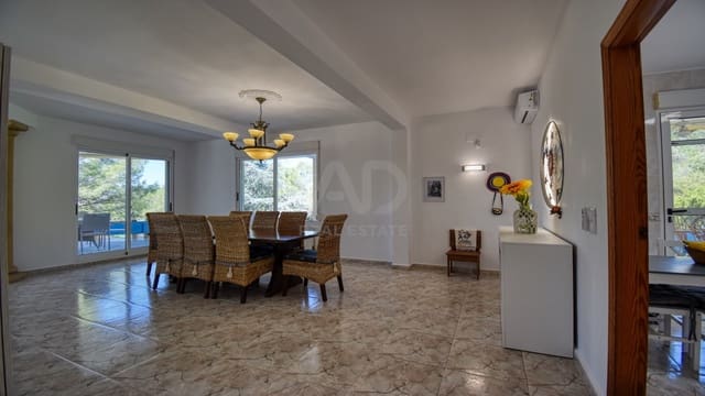 4 soverom Villa til salgs i Pedreguer med svømmebasseng garasje - € 875 000 (Ref: 9988951)