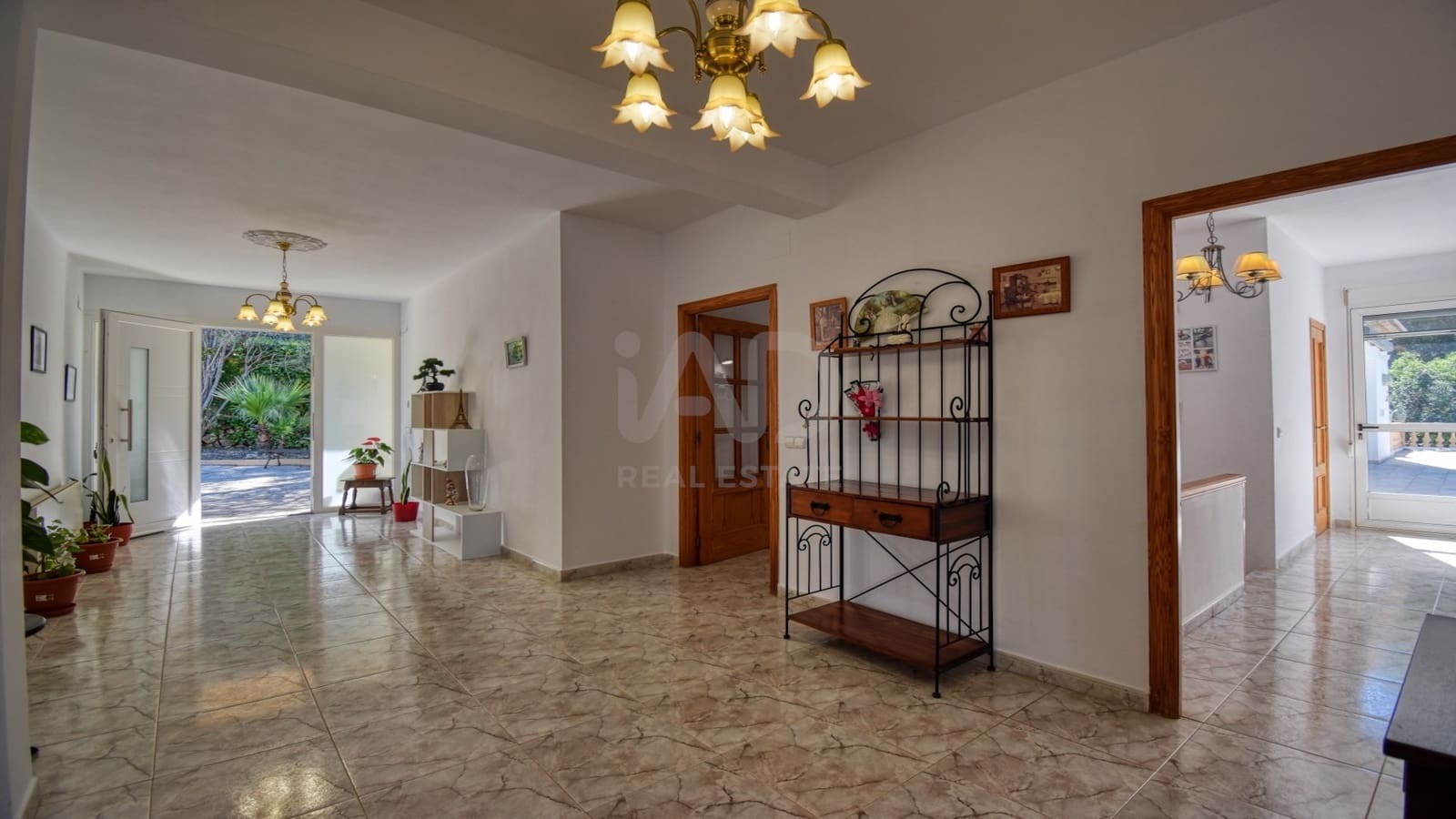 4 soverom Villa til salgs i Pedreguer med svømmebasseng garasje - € 875 000 (Ref: 9988951)