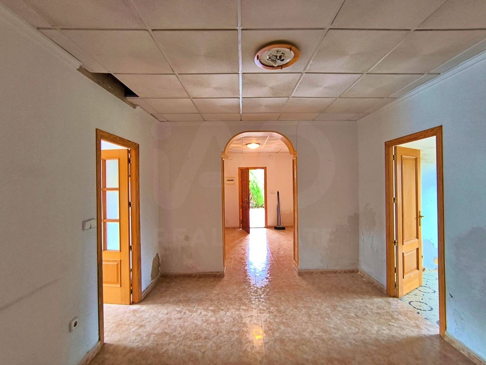 4 soveværelse Byhus til salg i Valverde med garage - € 389.000 (Ref: 9988955)
