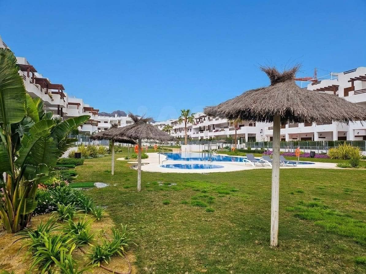 2 sypialnia Apartament na sprzedaż w Miasto Almeria z basenem garażem - 245 000 € (Ref: 9988957)
