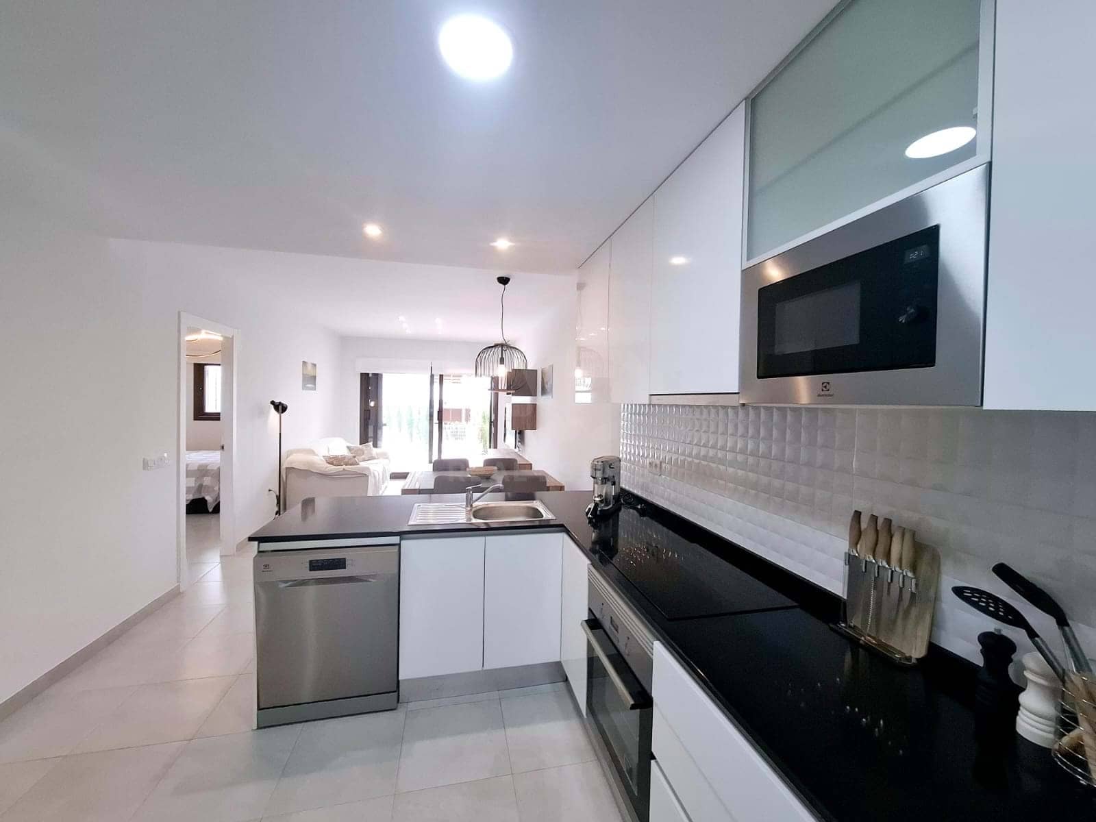 2 sypialnia Apartament na sprzedaż w Miasto Almeria z basenem garażem - 245 000 € (Ref: 9988957)