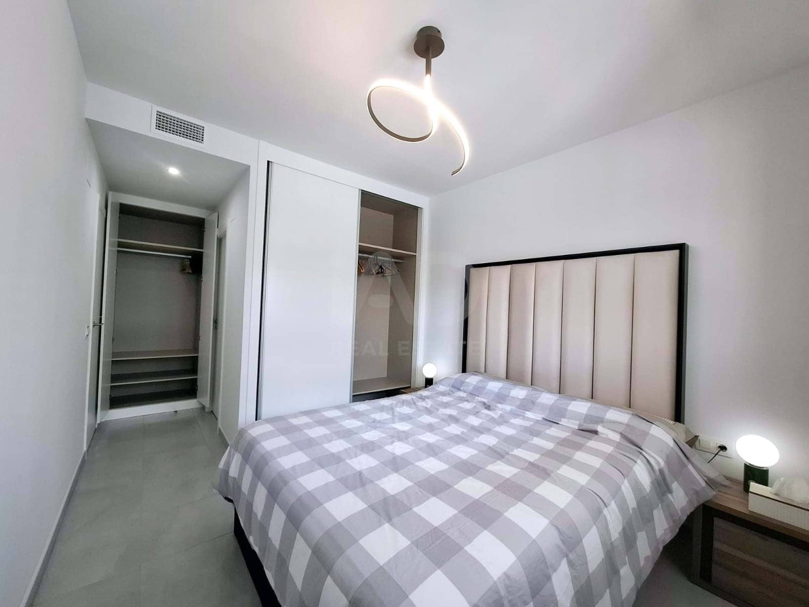 2 sypialnia Apartament na sprzedaż w Miasto Almeria z basenem garażem - 245 000 € (Ref: 9988957)