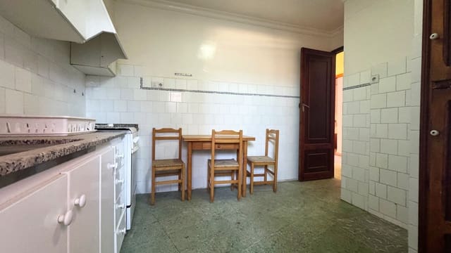 6 Zimmer Haus zu verkaufen in Pego mit Garage - 190.000 € (Ref: 9988959)