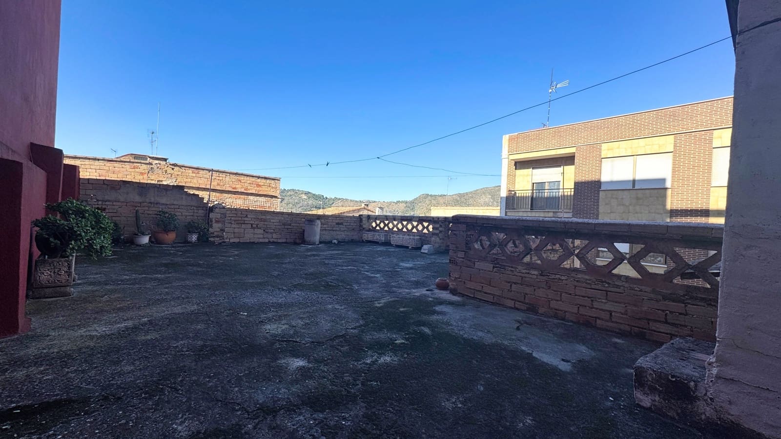 6 makuuhuone Omakotitalo myytävänä paikassa Alicante kaupunki mukana 
autotalli - 190 000 € (Ref: 9988959)