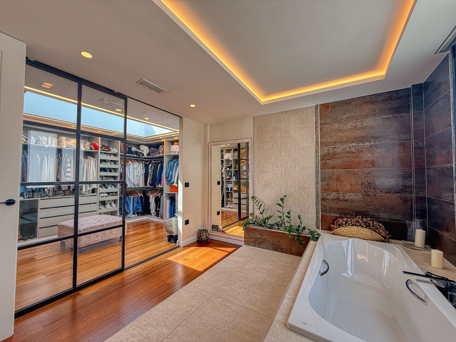 5 chambre Villa/Maison à vendre à Alicante ville avec piscine garage - 2 000 000 € (Ref: 9988960)