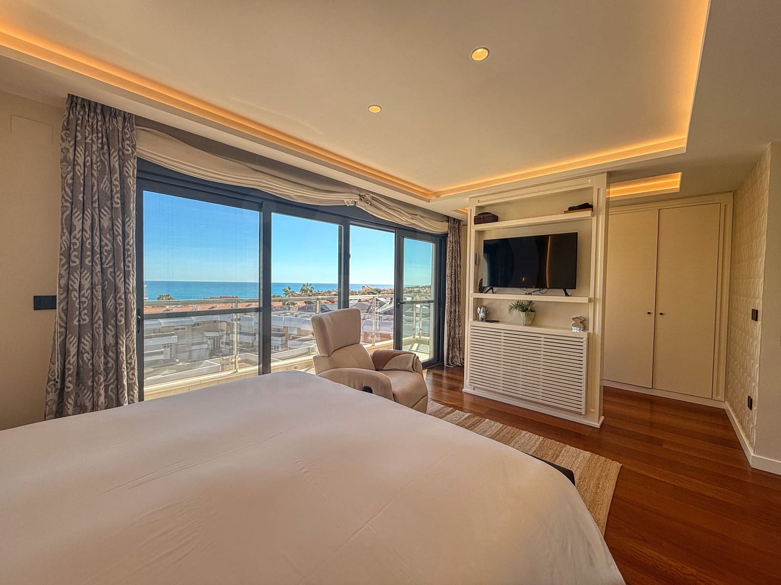 5 chambre Villa/Maison à vendre à Alicante ville avec piscine garage - 2 000 000 € (Ref: 9988960)