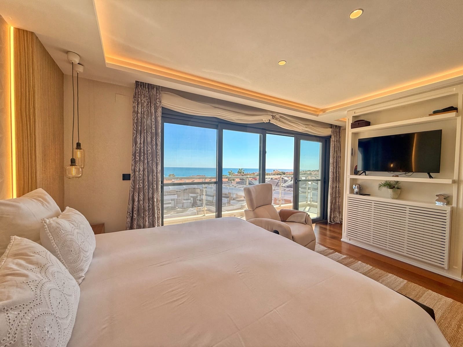 5 chambre Villa/Maison à vendre à Alicante ville avec piscine garage - 2 000 000 € (Ref: 9988960)