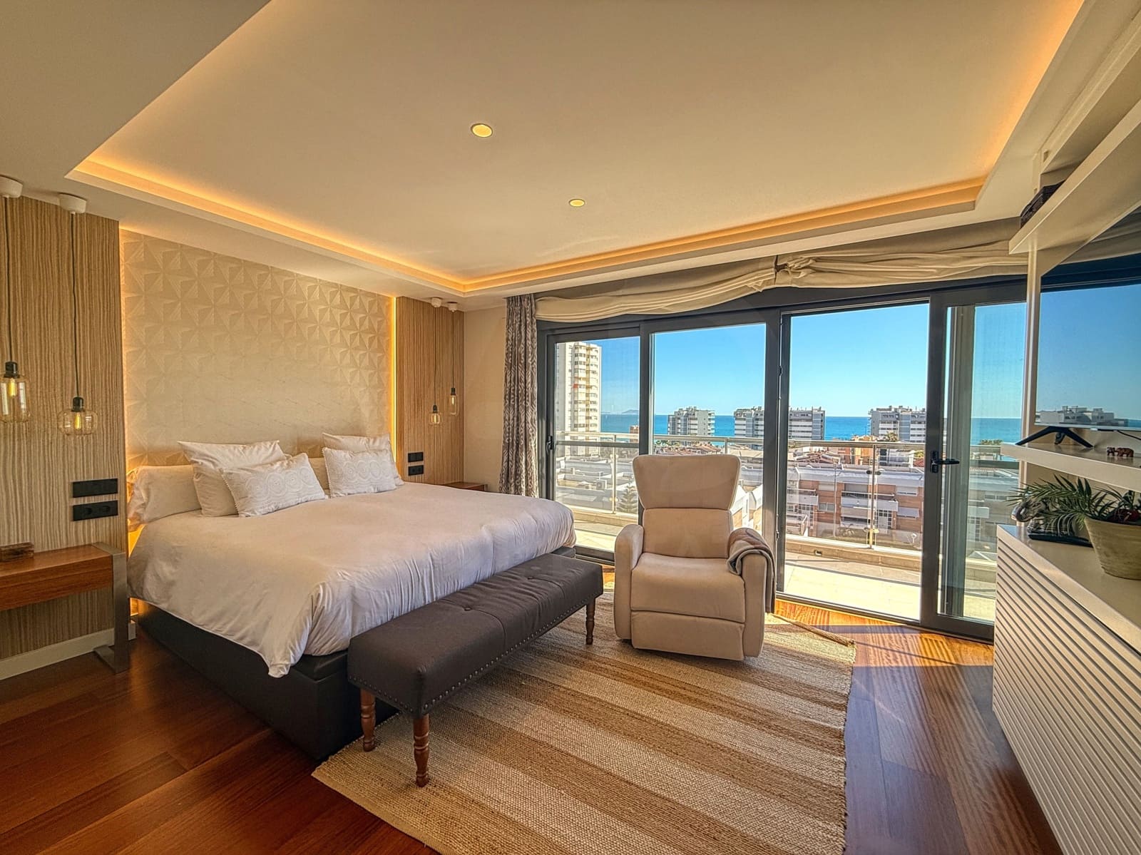 5 chambre Villa/Maison à vendre à Alicante ville avec piscine garage - 2 000 000 € (Ref: 9988960)