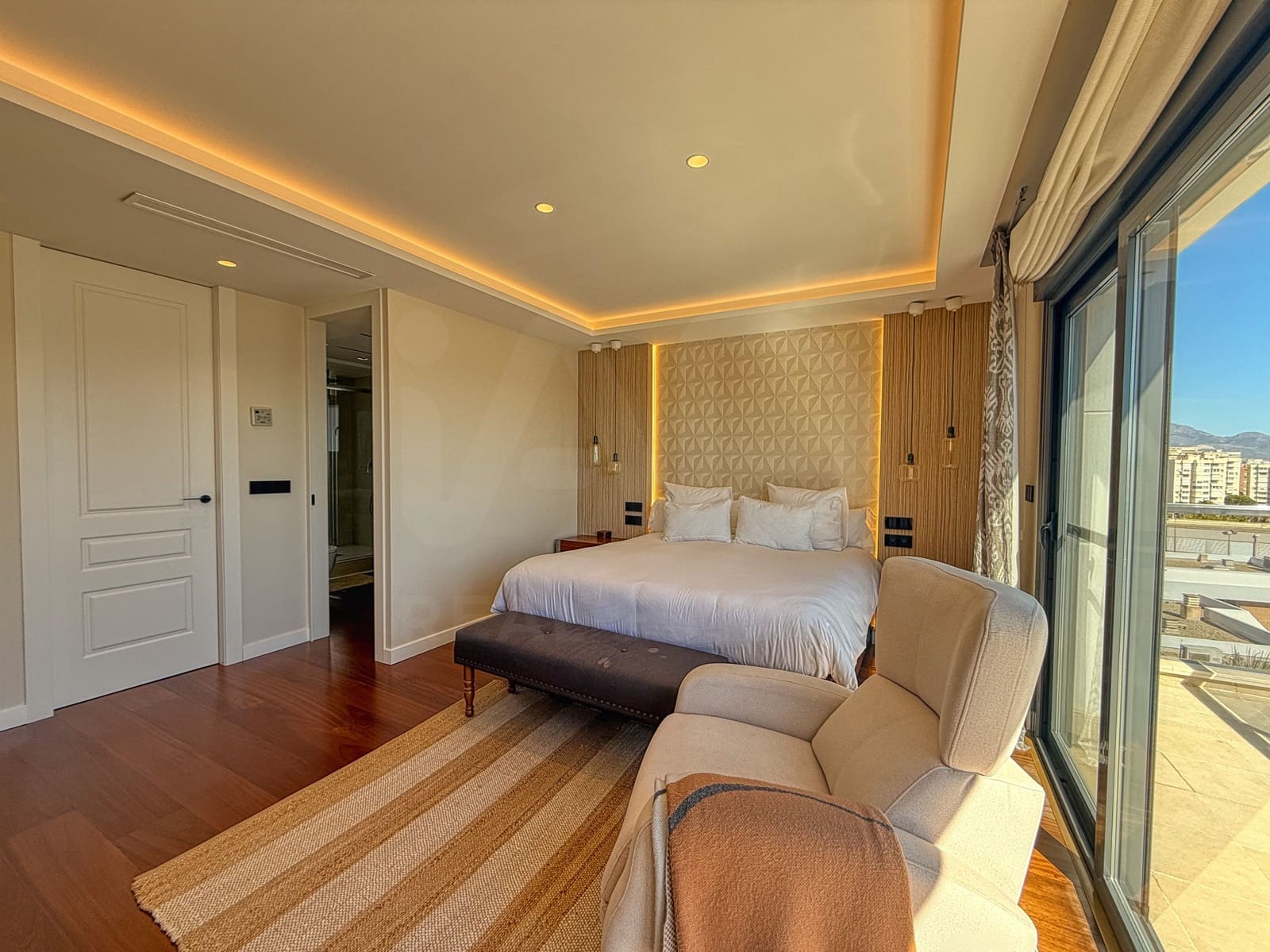 5 chambre Villa/Maison à vendre à Alicante ville avec piscine garage - 2 000 000 € (Ref: 9988960)