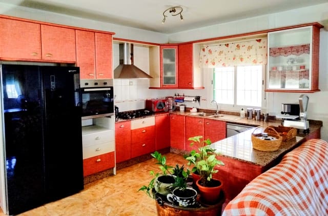 Finca/Casa Rural de 7 habitaciones en Sorbas en venta con piscina garaje - 190.000 € (Ref: 9988964)