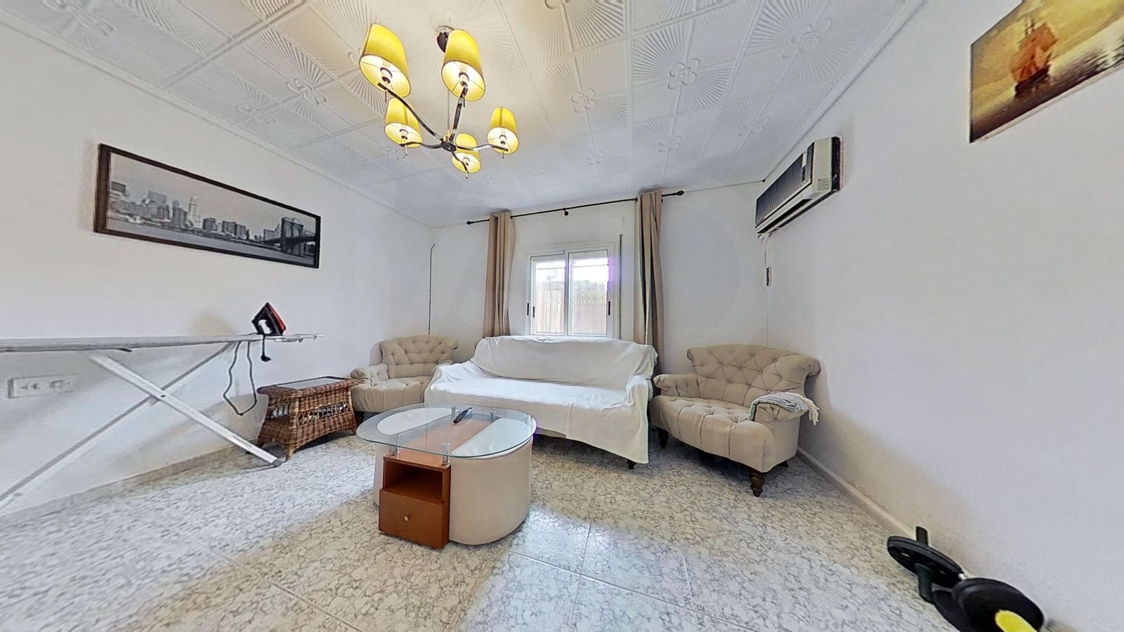 Casa de 3 habitaciones en Alicante / Alacant ciudad en venta con garaje - 245.000 € (Ref: 9988965)