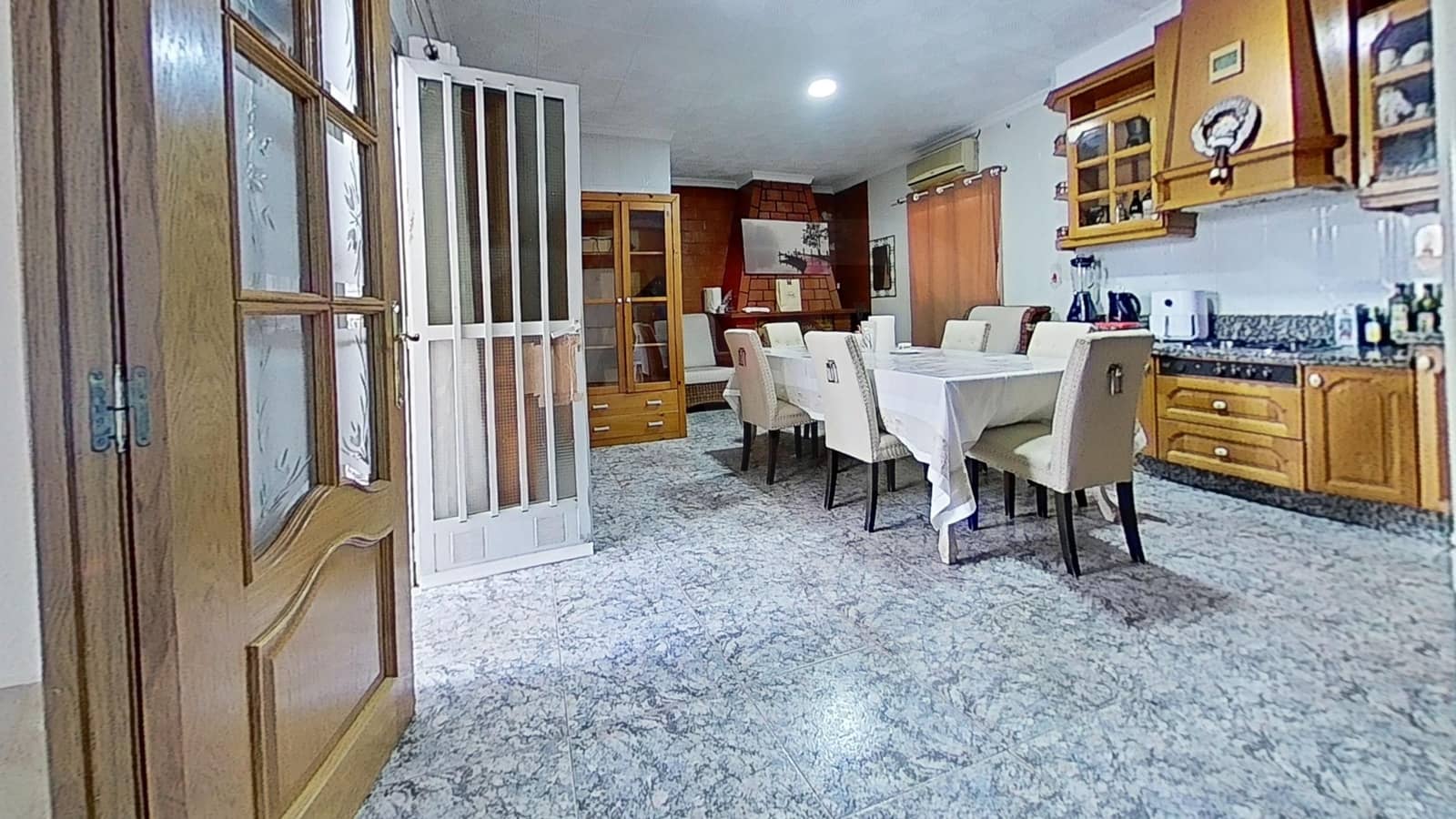 Casa de 3 habitaciones en Alicante / Alacant ciudad en venta con garaje - 245.000 € (Ref: 9988965)