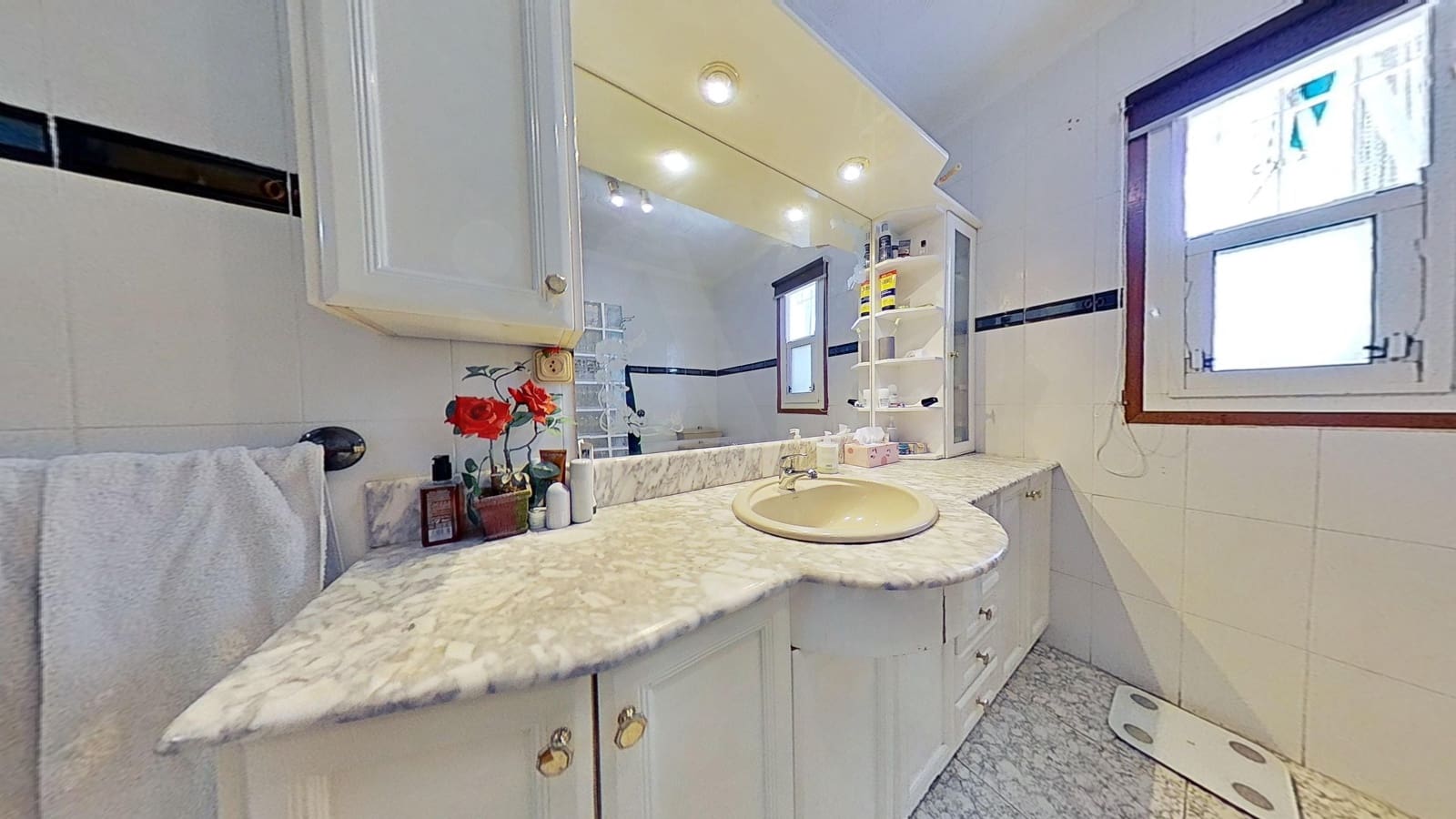 Casa de 3 habitaciones en Alicante / Alacant ciudad en venta con garaje - 245.000 € (Ref: 9988965)