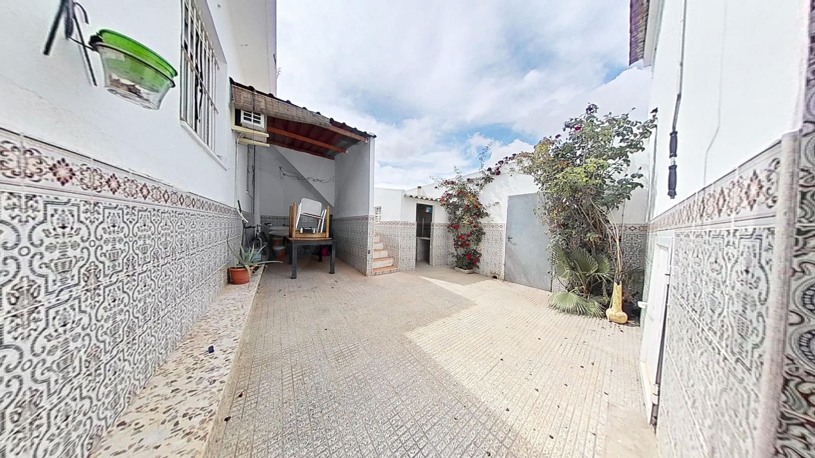 Casa de 3 habitaciones en Alicante / Alacant ciudad en venta con garaje - 245.000 € (Ref: 9988965)