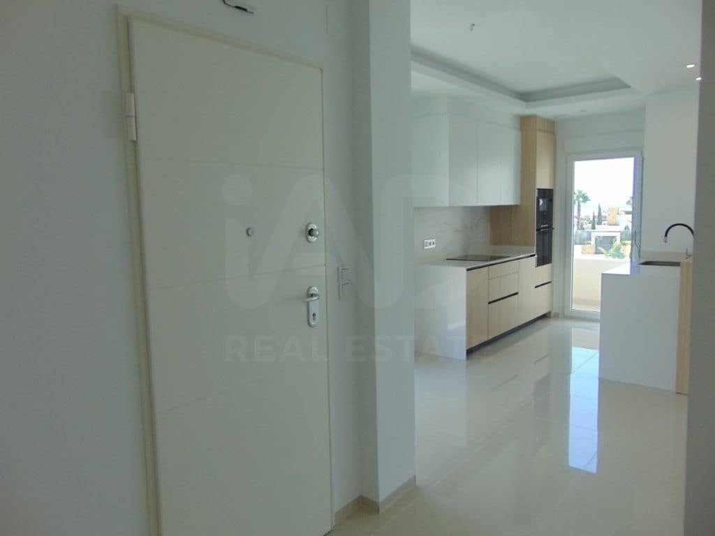 2 soveværelse Penthouse til salg i Pueblo Bravo med swimmingpool - € 299.000 (Ref: 9988966)