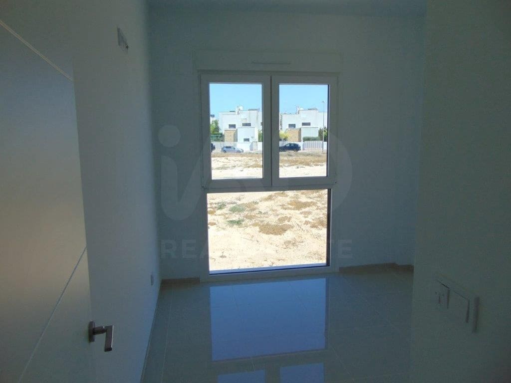 2 soveværelse Penthouse til salg i Pueblo Bravo med swimmingpool - € 299.000 (Ref: 9988966)