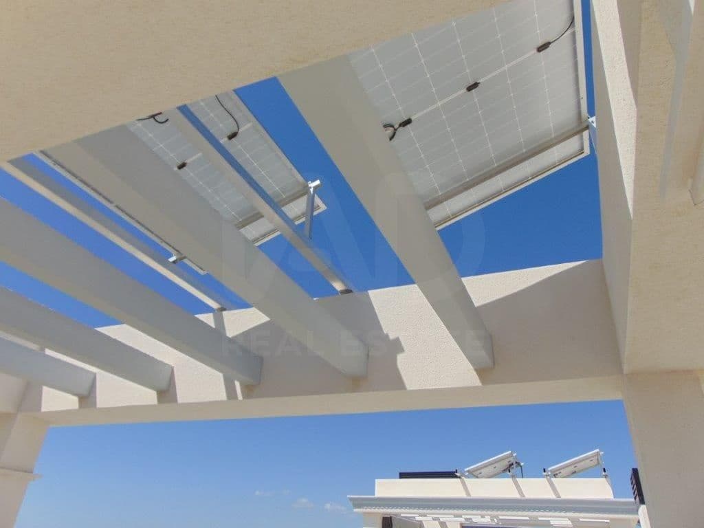 2 soveværelse Penthouse til salg i Pueblo Bravo med swimmingpool - € 299.000 (Ref: 9988966)