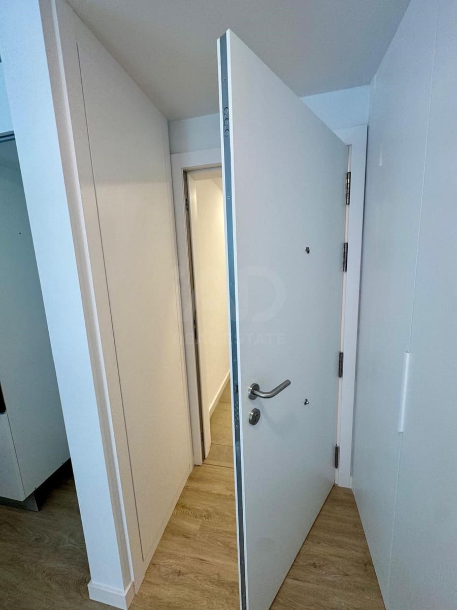 Apartamento de 2 habitaciones en Alicante / Alacant ciudad en venta con piscina garaje - 389.000 € (Ref: 9988967)