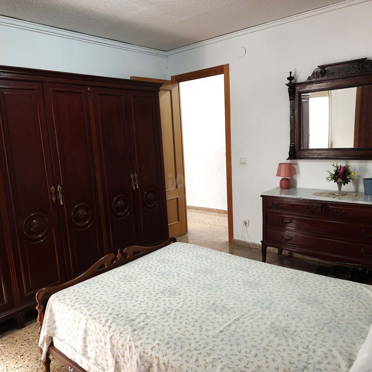 4 sovrum Lägenhet till salu i Valencia stad med garage - 185 000 € (Ref: 9988971)
