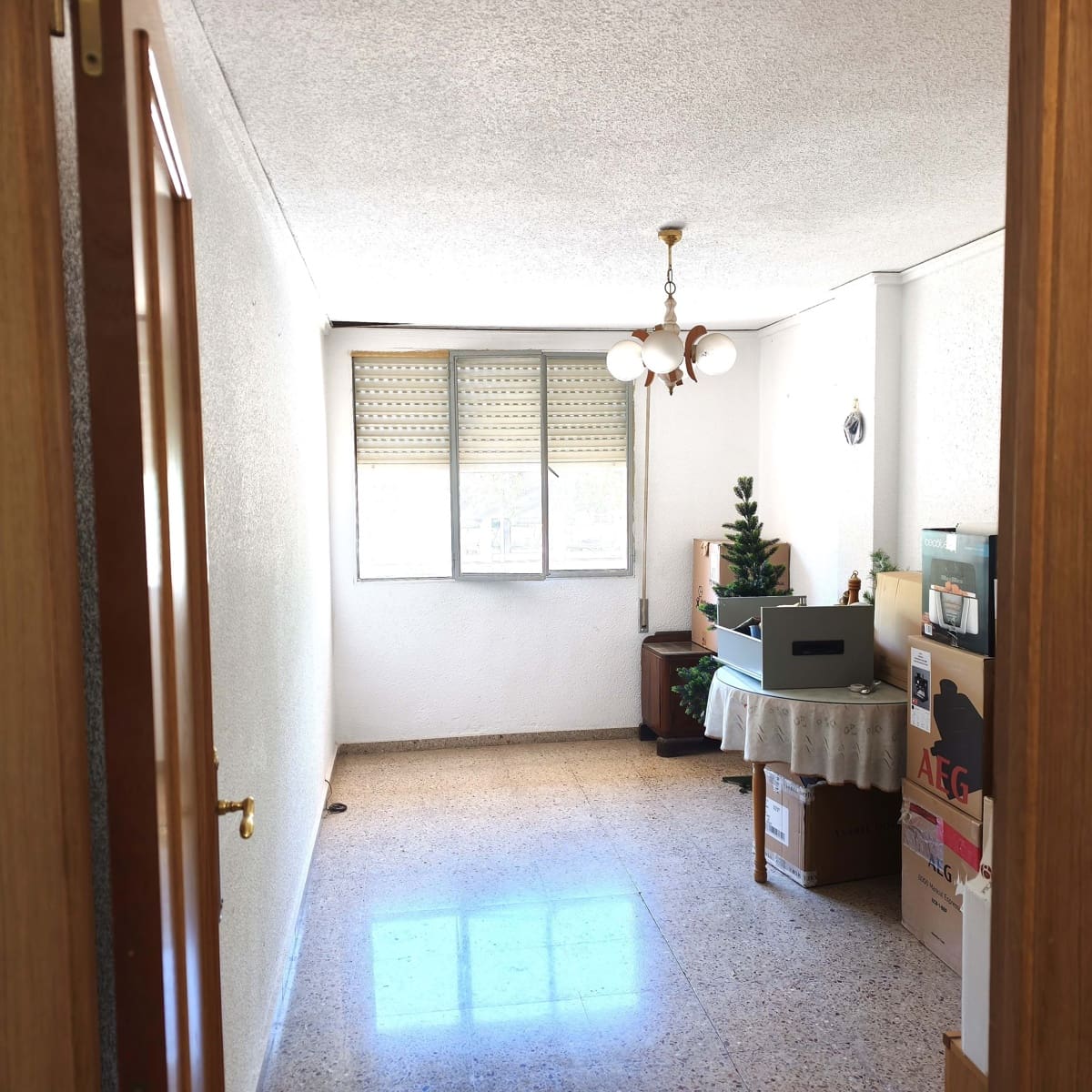 4 sovrum Lägenhet till salu i Valencia stad med garage - 185 000 € (Ref: 9988971)