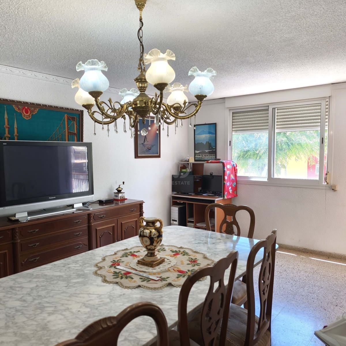 4 sovrum Lägenhet till salu i Valencia stad med garage - 185 000 € (Ref: 9988971)