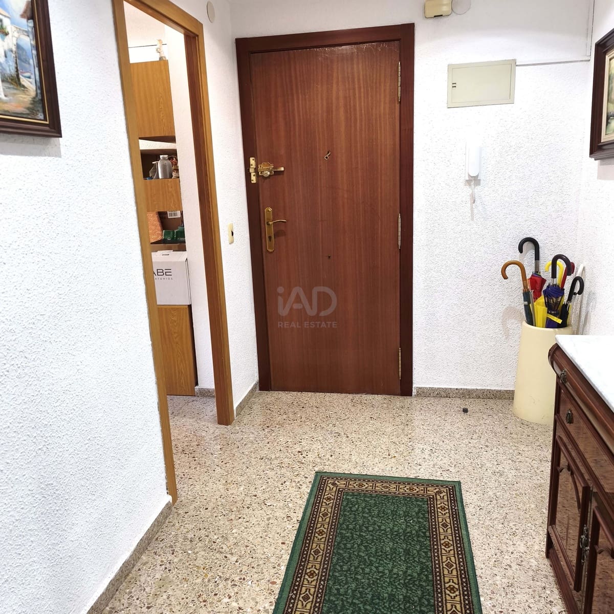 4 sovrum Lägenhet till salu i Valencia stad med garage - 185 000 € (Ref: 9988971)