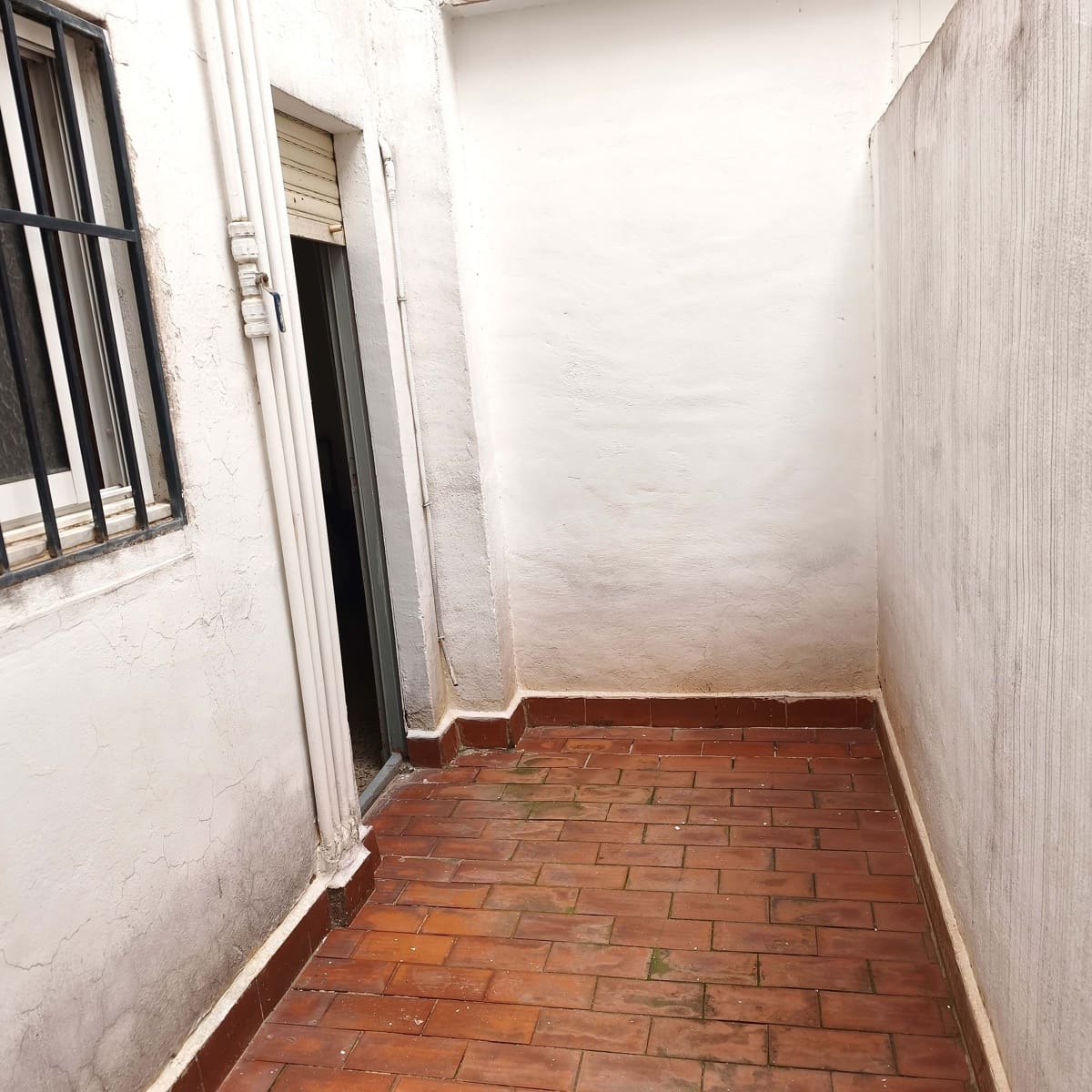 4 sovrum Lägenhet till salu i Valencia stad med garage - 185 000 € (Ref: 9988971)
