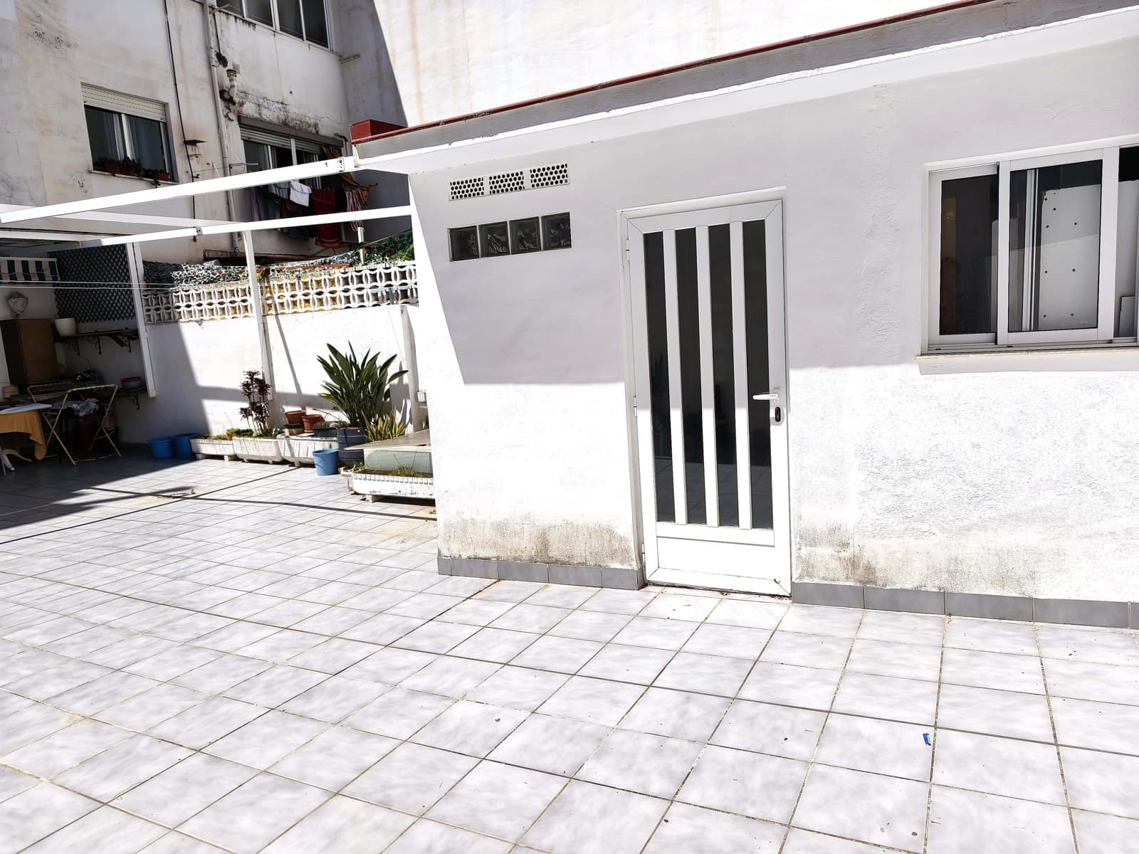 4 sovrum Lägenhet till salu i Valencia stad med garage - 185 000 € (Ref: 9988971)
