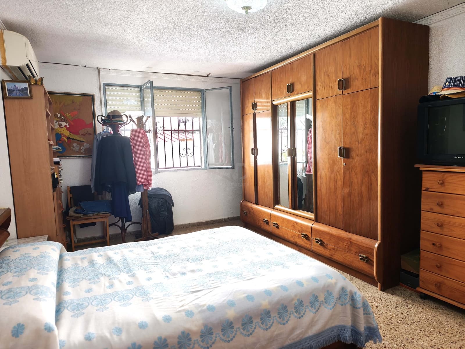 4 sovrum Lägenhet till salu i Valencia stad med garage - 185 000 € (Ref: 9988971)