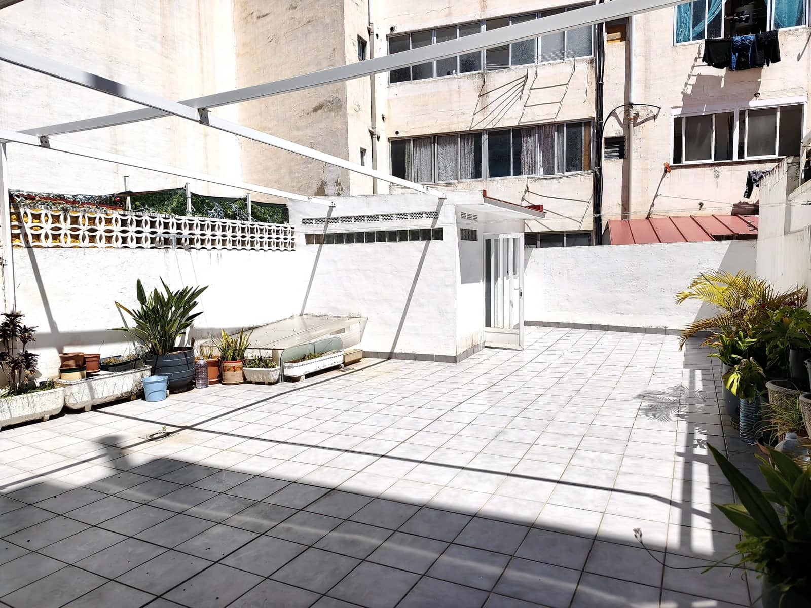4 sovrum Lägenhet till salu i Valencia stad med garage - 185 000 € (Ref: 9988971)