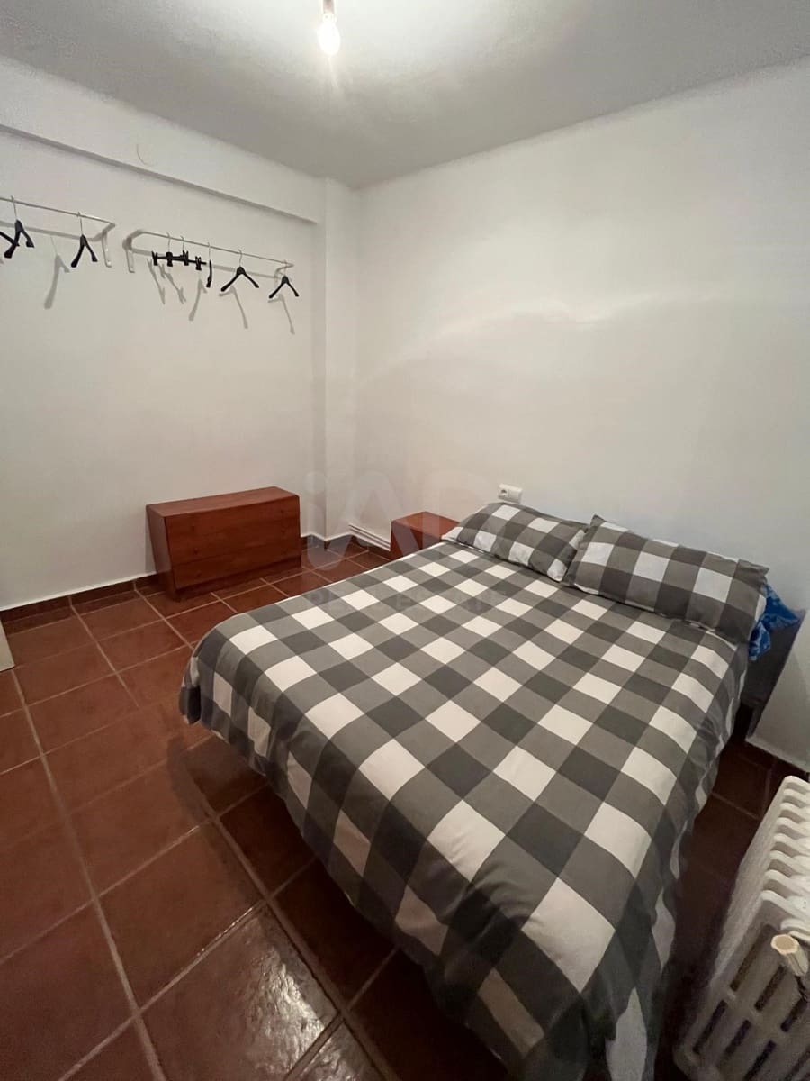 3 soveværelse Lejlighed til salg i Salamanca by - € 62.000 (Ref: 9988977)