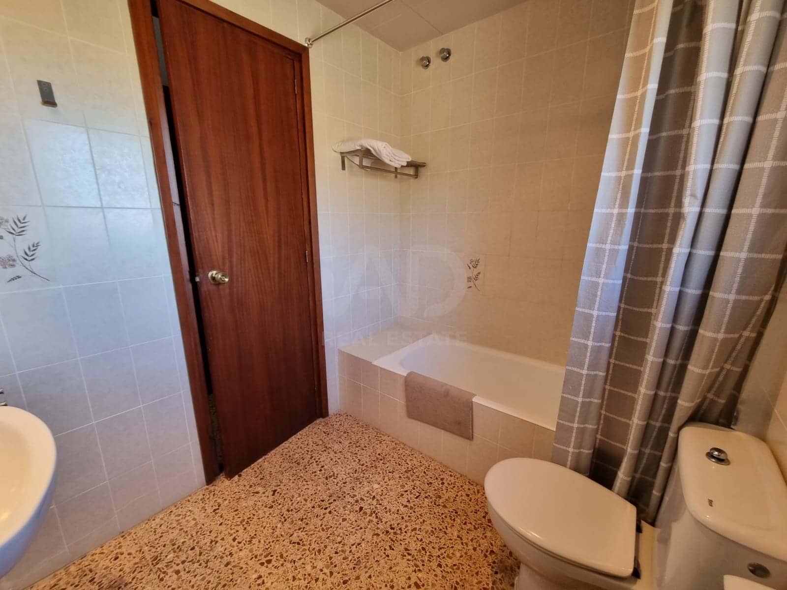 Kommersiell til salgs i Tarragona by - € 1 150 000 (Ref: 9988981)