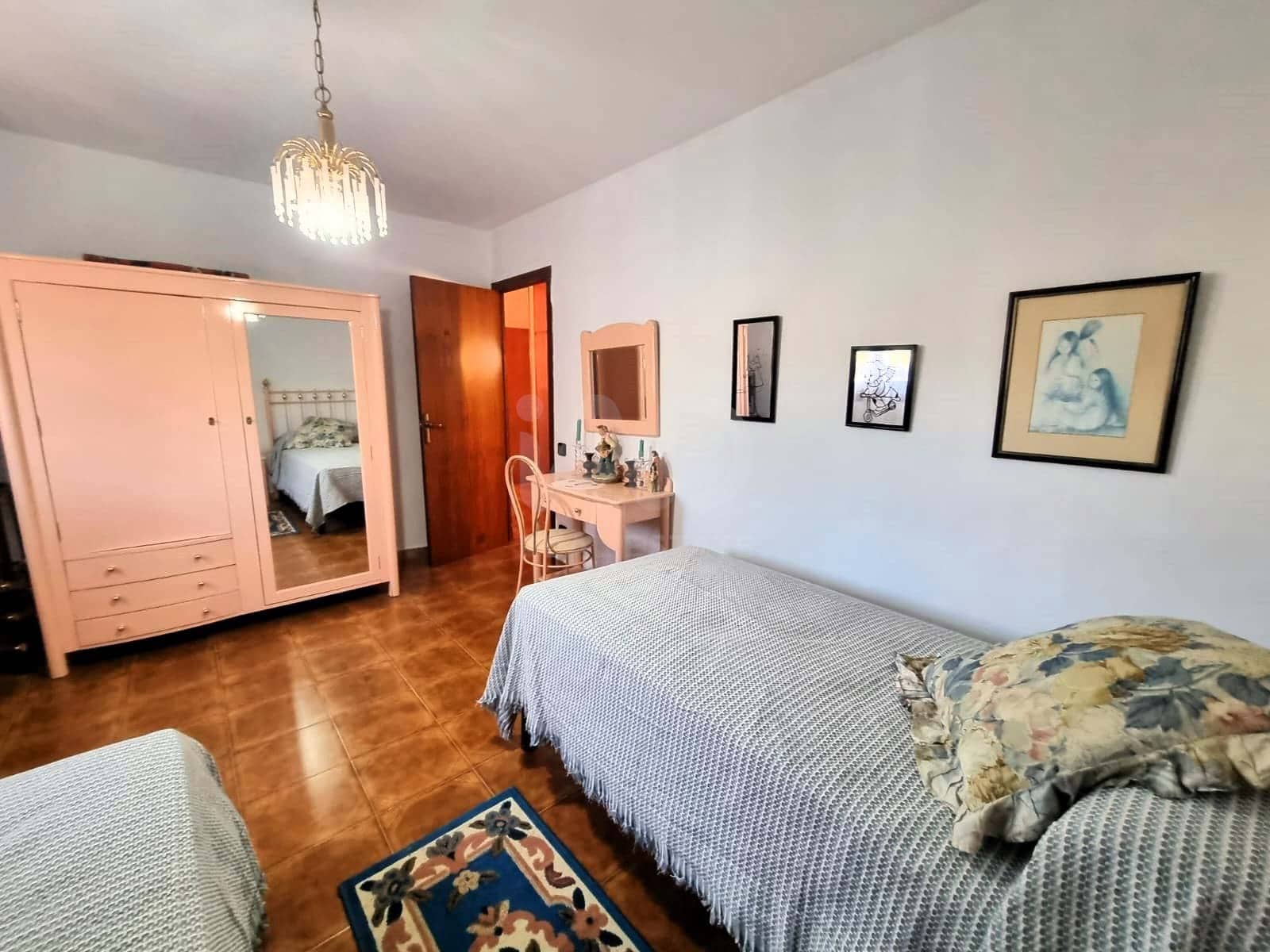 Kommersiell til salgs i Tarragona by - € 1 150 000 (Ref: 9988981)