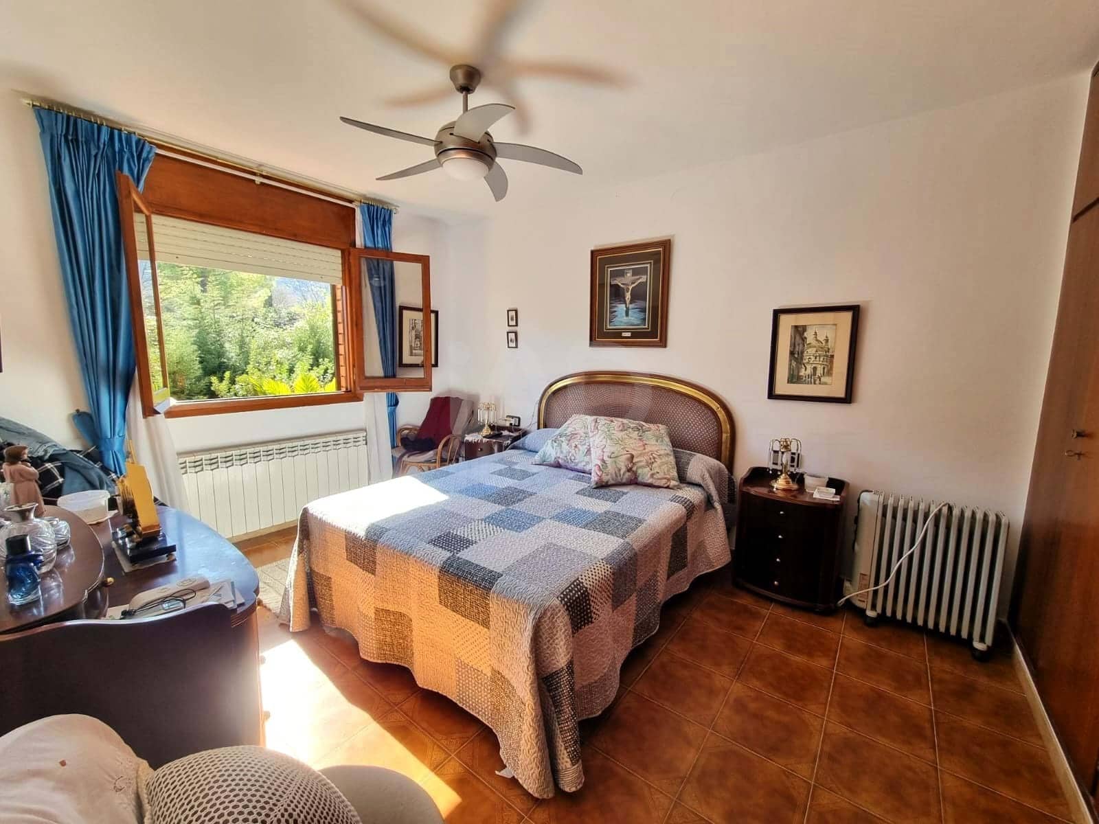 Kommersiell til salgs i Tarragona by - € 1 150 000 (Ref: 9988981)