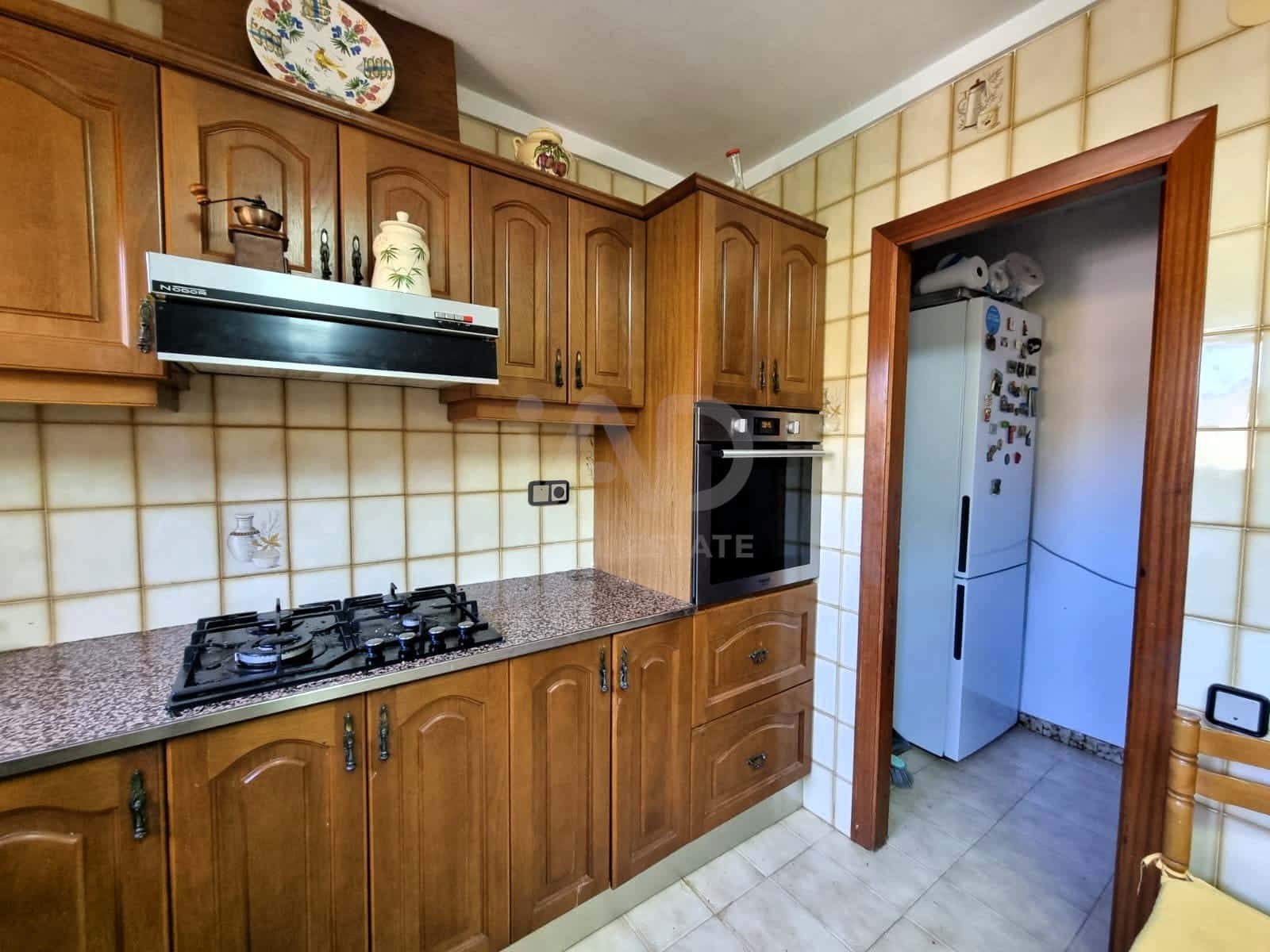 Kommersiell til salgs i Tarragona by - € 1 150 000 (Ref: 9988981)