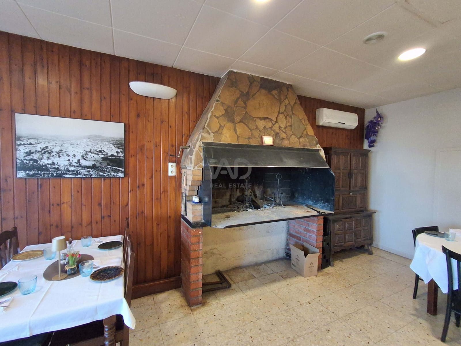 Kommersiell til salgs i Tarragona by - € 1 150 000 (Ref: 9988981)