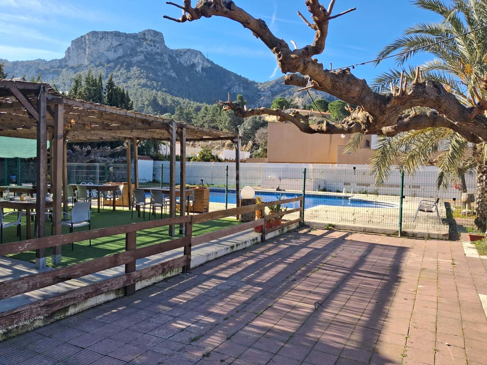 Kommersiell til salgs i Tarragona by - € 1 150 000 (Ref: 9988981)