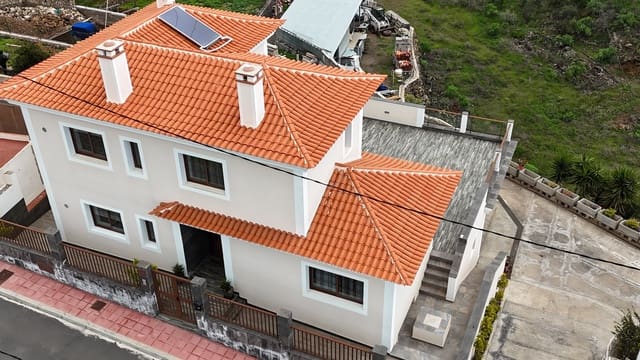 4 slaapkamer Villa te koop in La Escalona, Vilaflor met garage - € 950.000 (Ref: 9988986)
