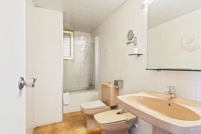 Kommersiell till salu i Segur de Calafell, Calafell med pool - 5 990 000 € (Ref: 9988994)