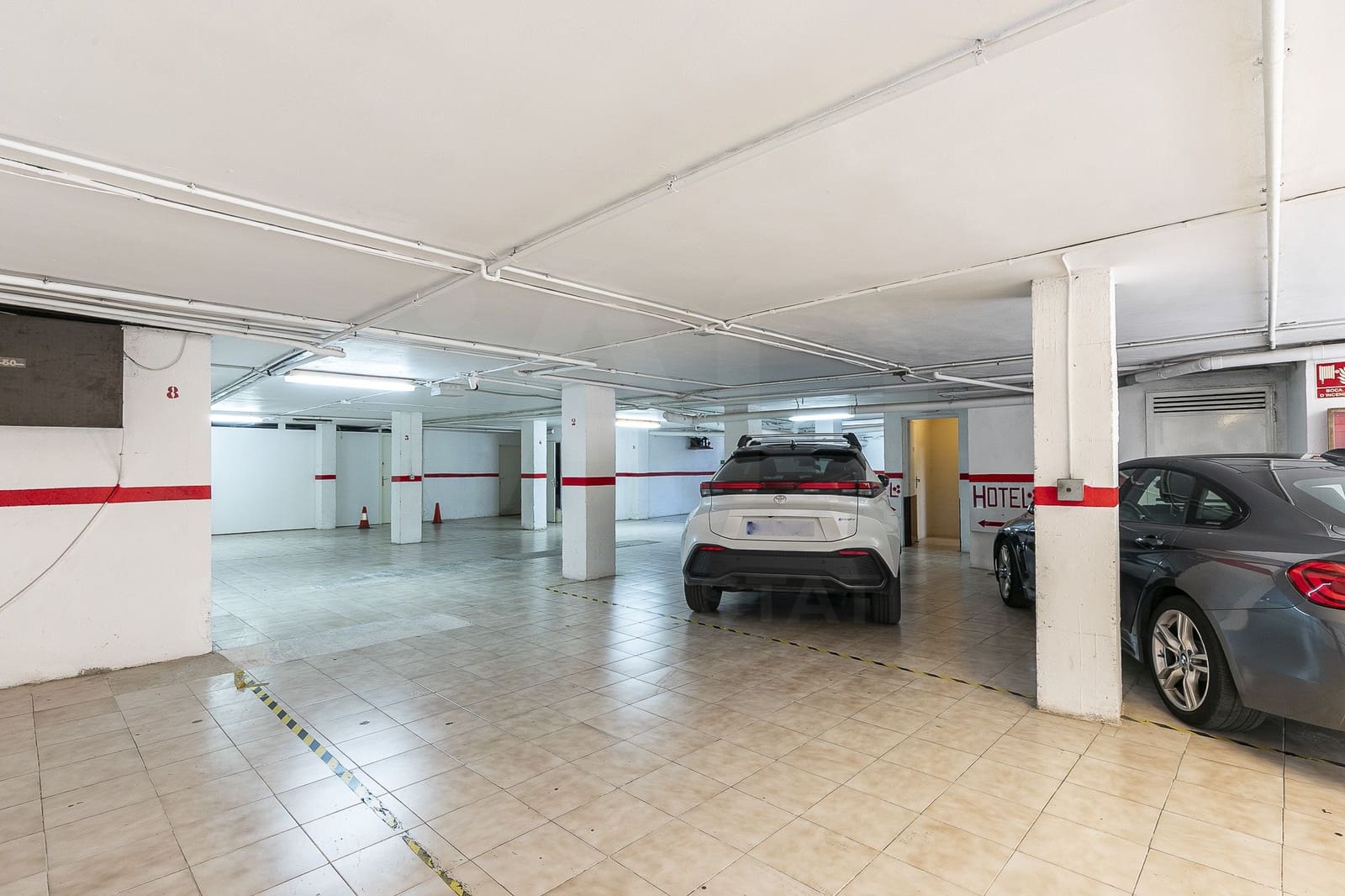 Kommersiell till salu i Calafell med pool - 5 990 000 € (Ref: 9988994)