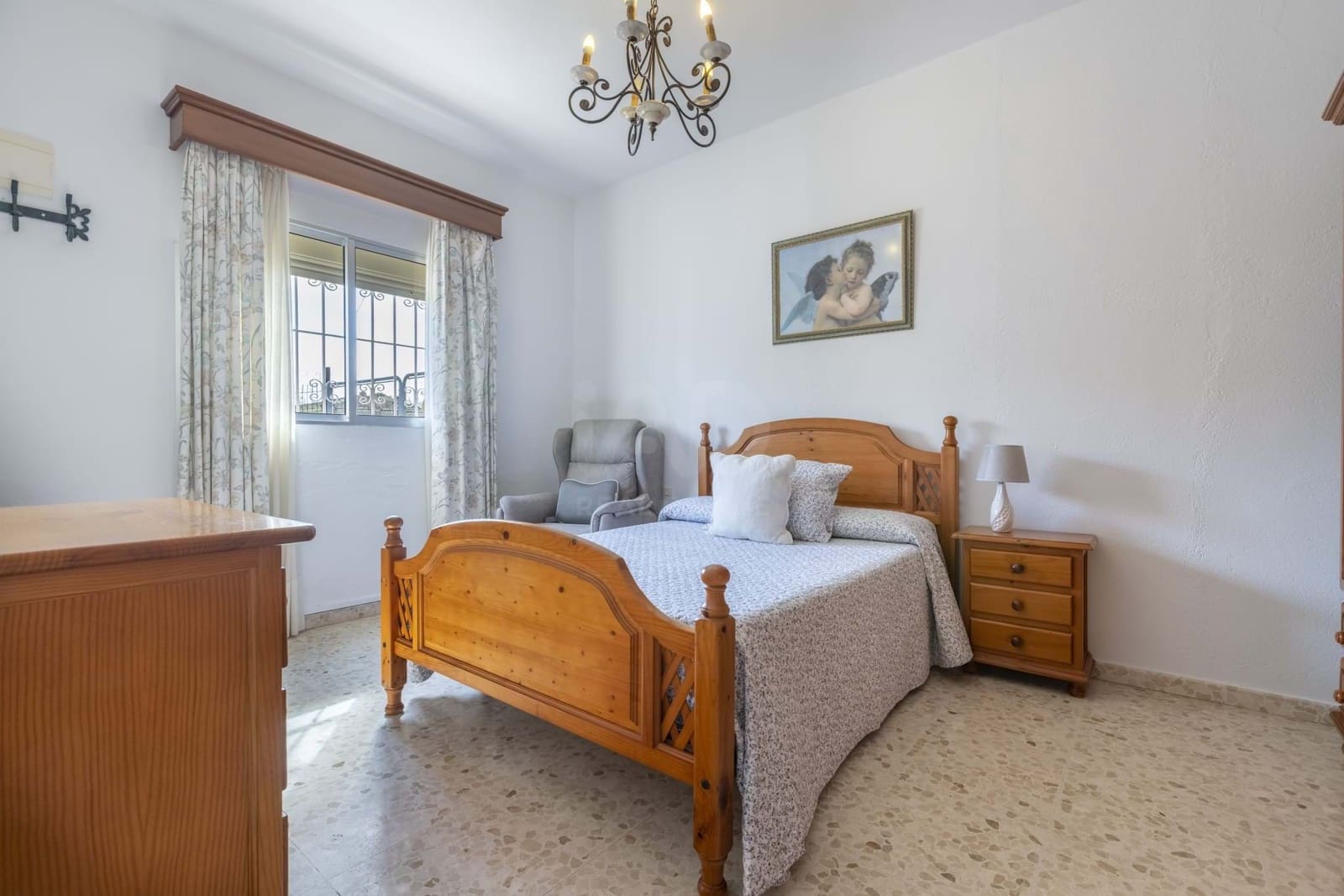 3 slaapkamer Villa te koop in Sevilla stad - € 165.000 (Ref: 9988995)