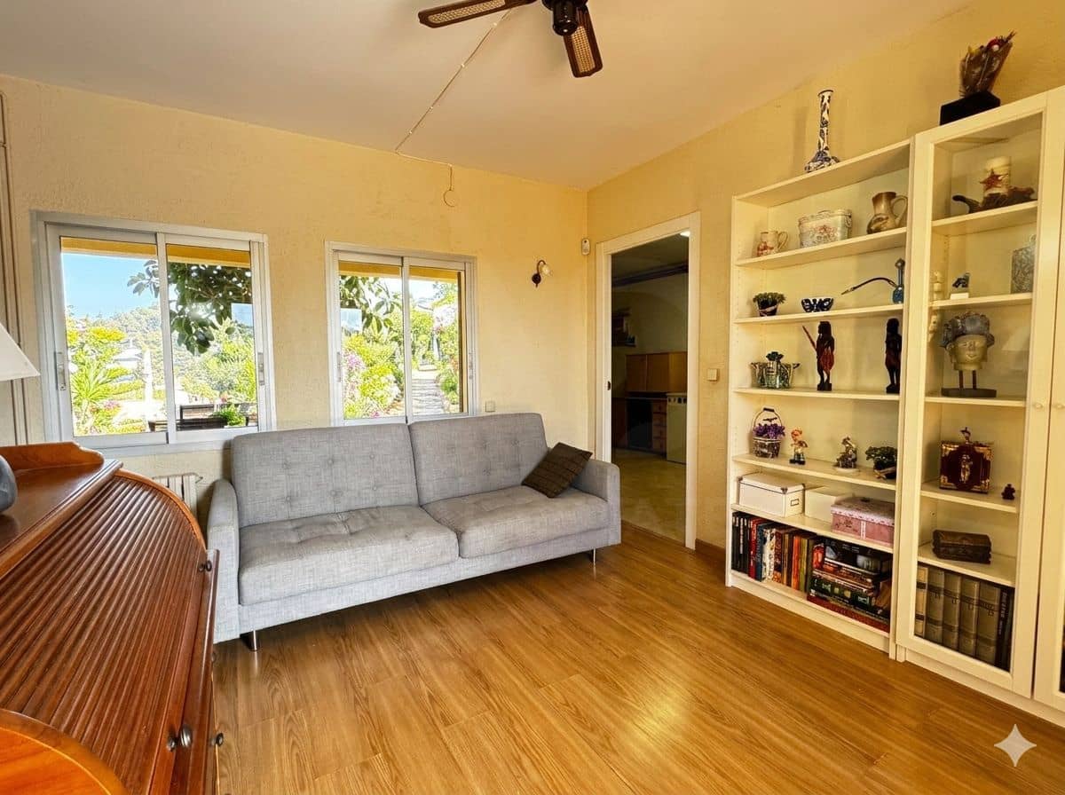 3 sypialnia Dom na sprzedaż w Miasto Tarragona z basenem garażem - 500 000 € (Ref: 9988998)