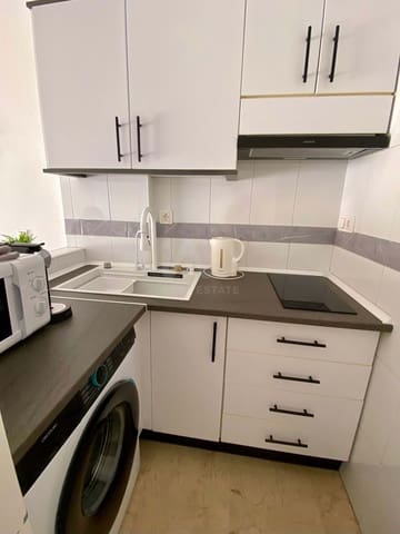 1 soveværelse Lejlighed til salg i El Ejido, Málaga by med garage - € 475.000 (Ref: 9988999)