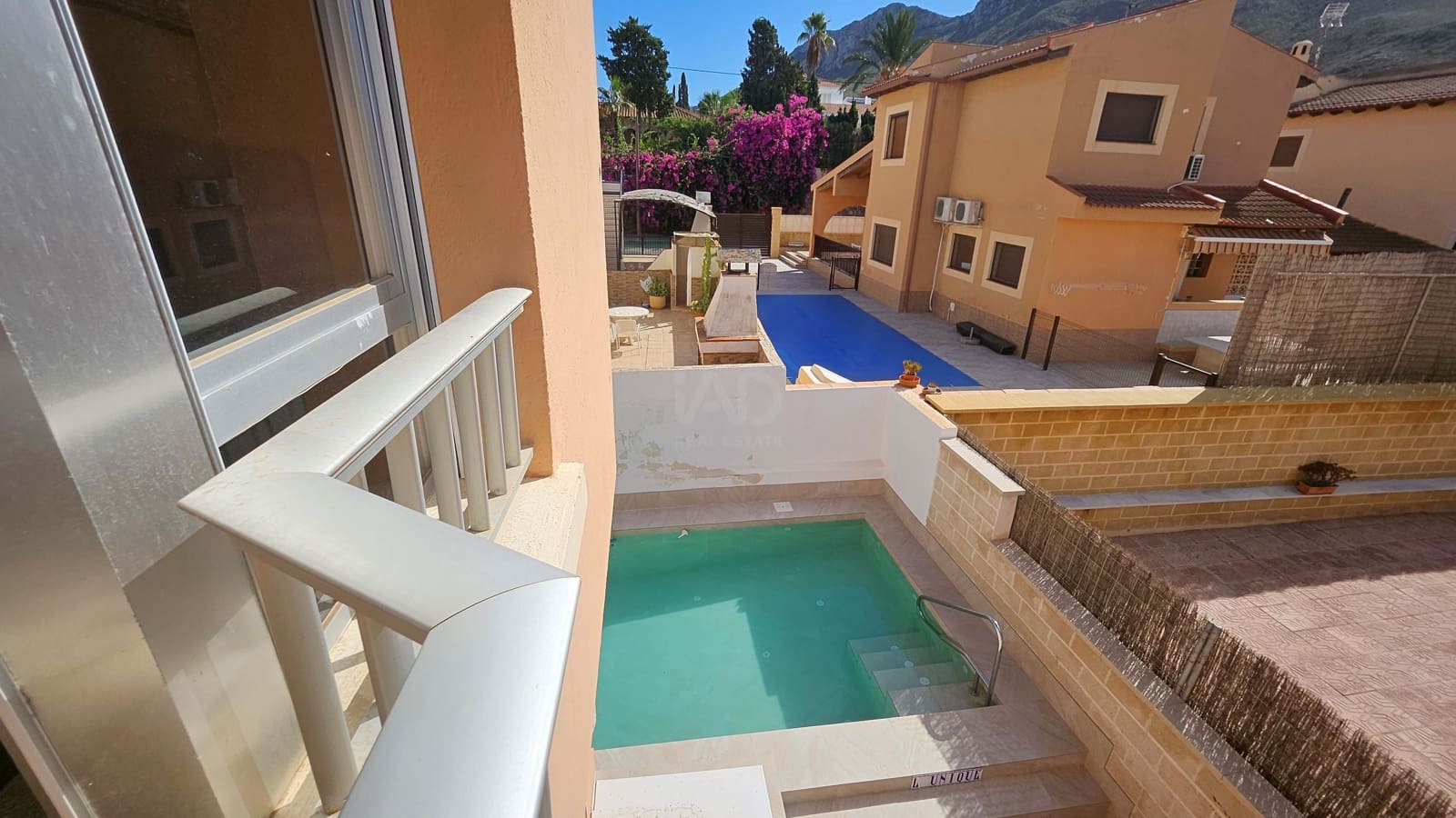 3 soveværelse Rækkehus til salg i Calabardina med swimmingpool - € 350.000 (Ref: 9989005)